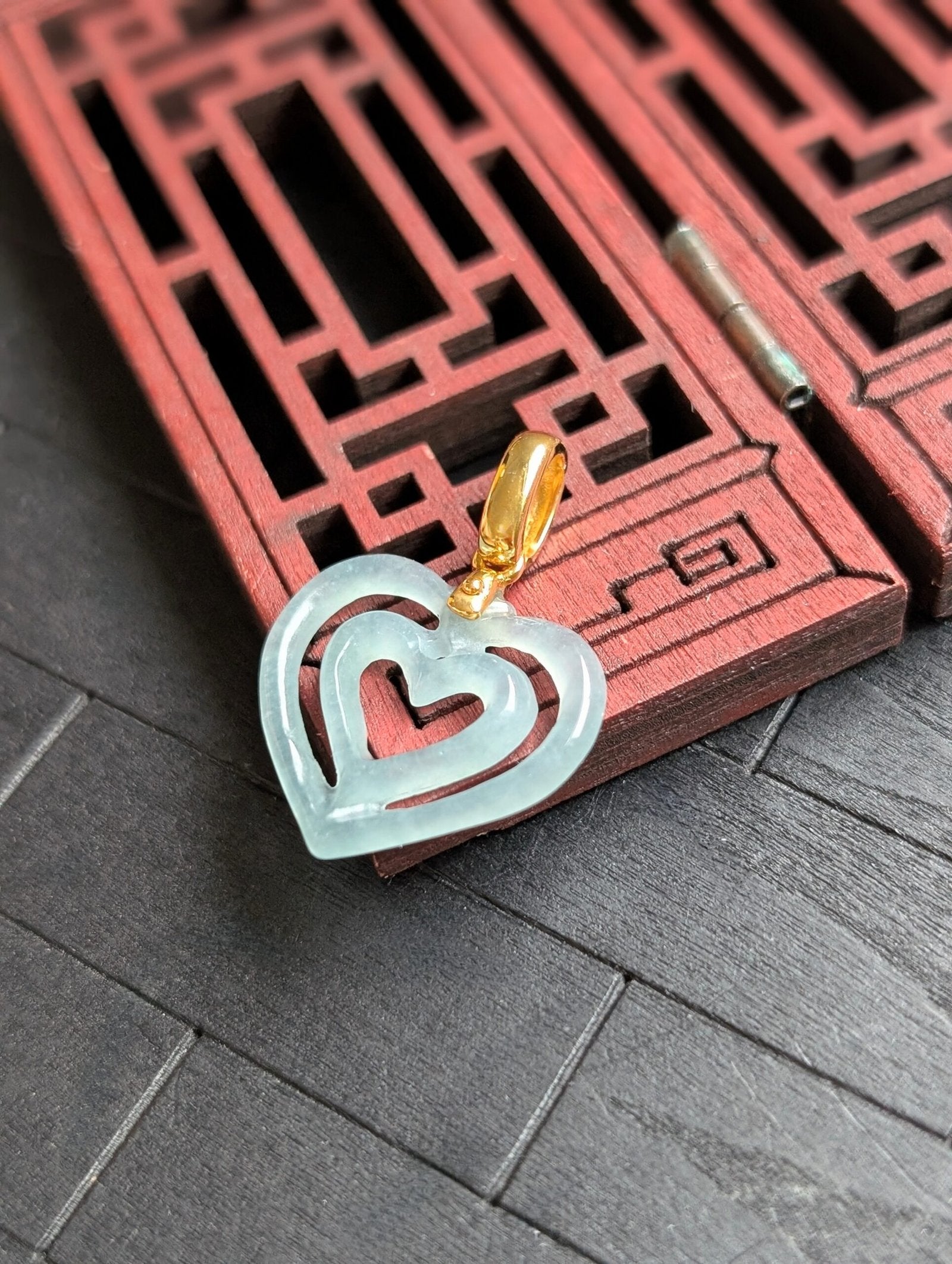 Ice Light Green/White Double Hearts Jade Pendant