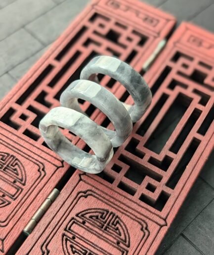 Black/White Jade Ring